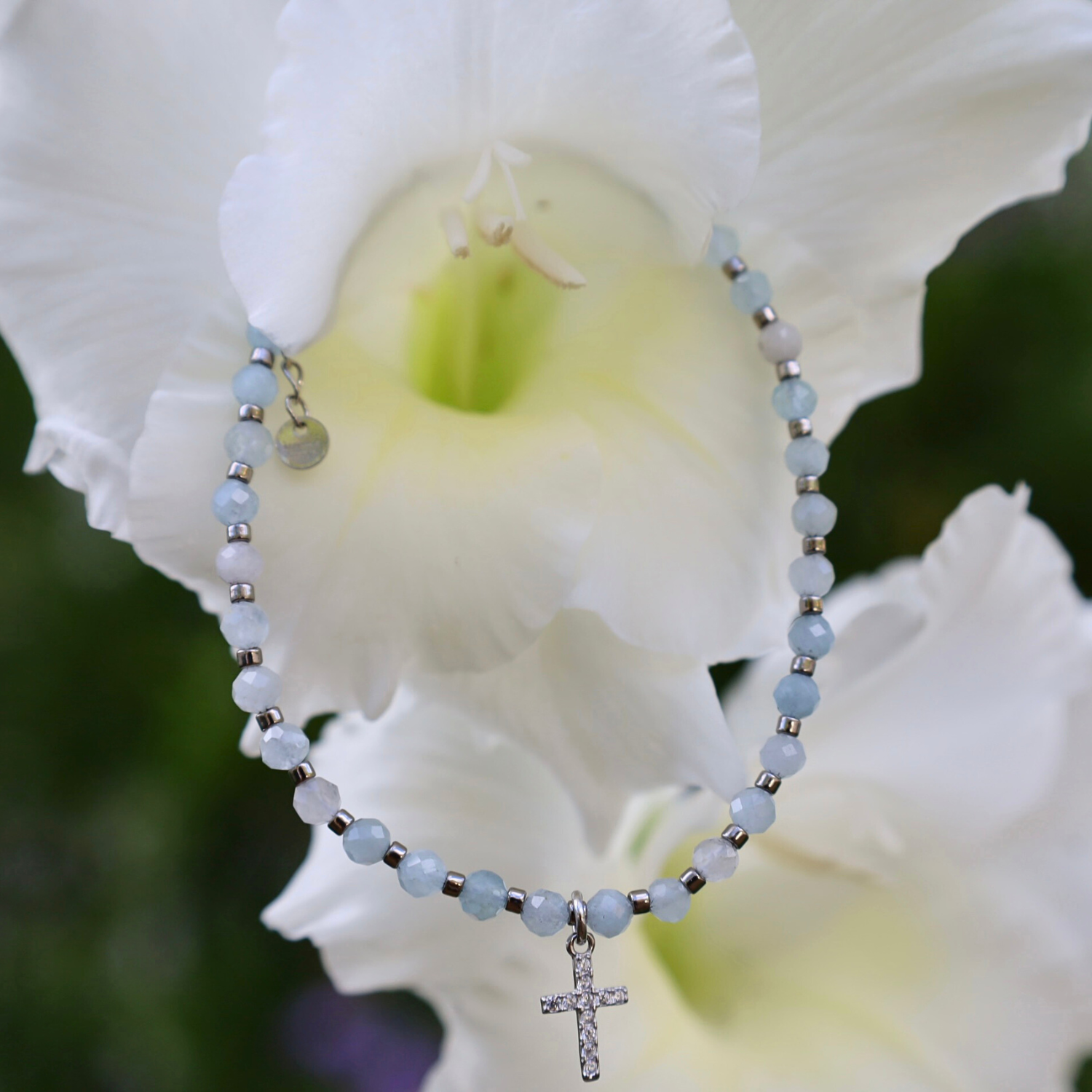 Harmony Cross Charm Bracelet – essentialRITUAL